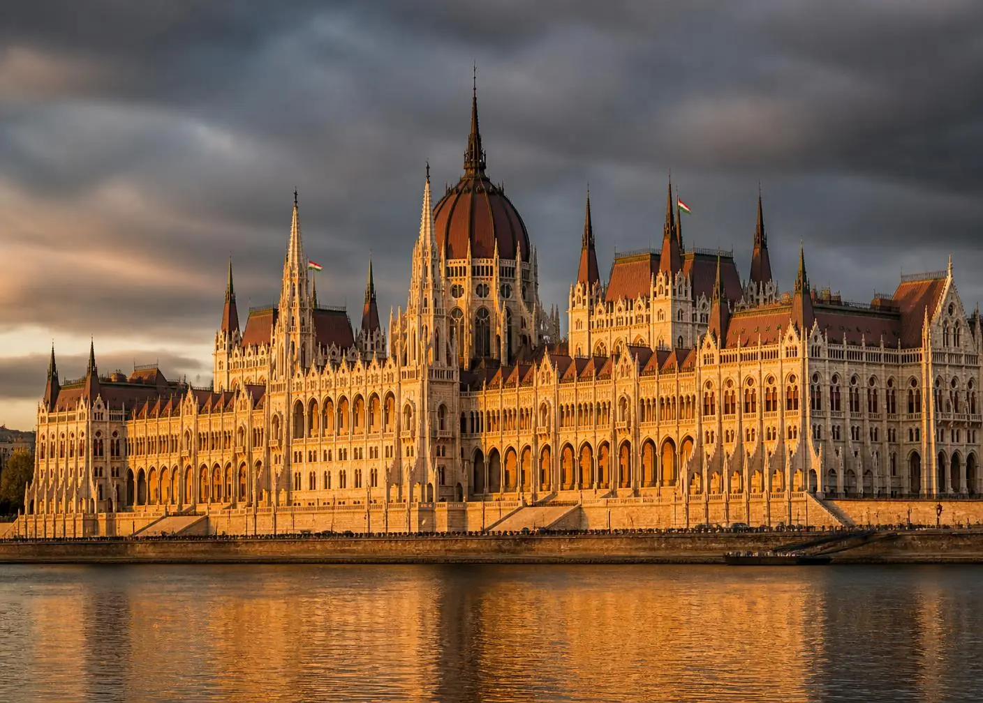 Központi irodánk a Parlament mellett